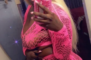 🥰🍆🤤💦VALENTINE'S DAY SPECIALS💦🫠... - Image 3