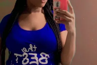 Hi Im Sarah Sweet a good squir... - Image 1